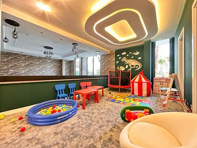 Geräumiges 4+1 Penthouse in der Nähe von Oba