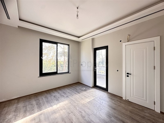 Geräumiges 4+1 Penthouse in der Nähe von Oba