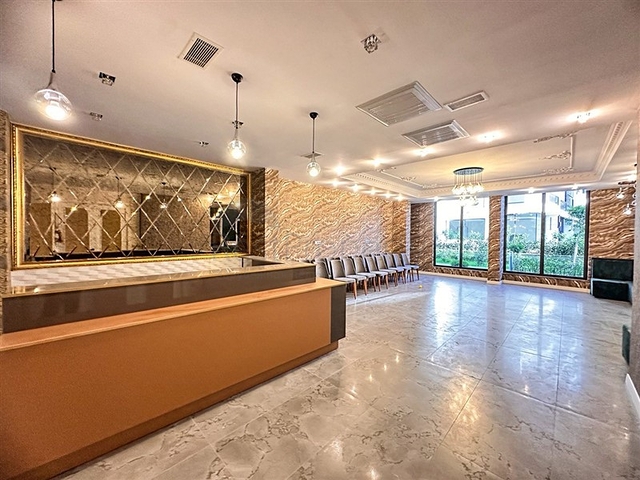 Großes 4+1 Penthouse in der Nähe von Oba