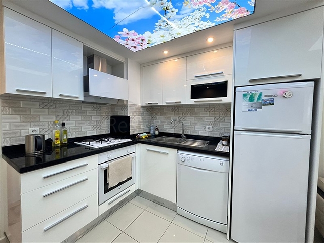 1+1-Wohnung 300 Meter vom Kleopatra-Strand entfernt.