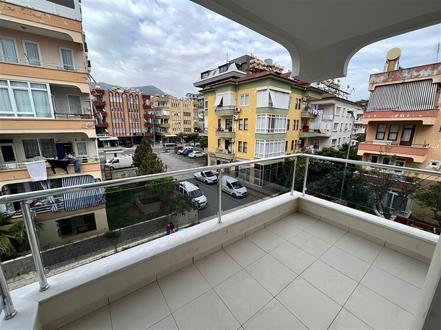 1+1-Wohnung 300 Meter vom Kleopatra-Strand entfernt.