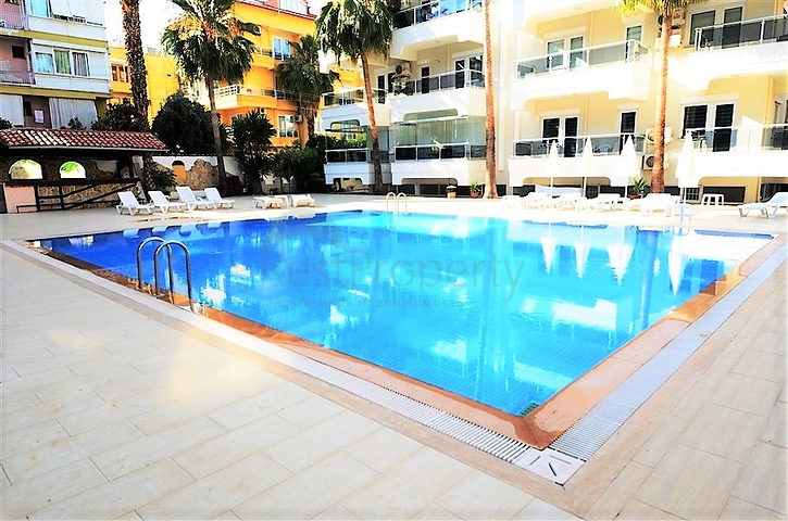 1+1-Wohnung 300 Meter vom Kleopatra-Strand entfernt.