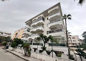 1+1-Wohnung 300 Meter vom Kleopatra-Strand entfernt.