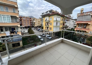 1+1-Wohnung 300 Meter vom Kleopatra-Strand entfernt.