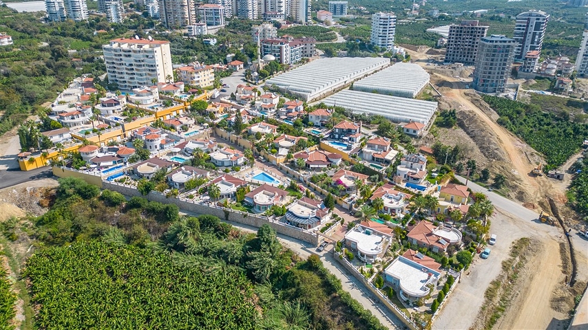 Villa 2+1 mit Möbeln und Geräten nur 900 m vom Mittelmeer entfernt