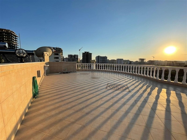 Villa 2+1 mit Möbeln und Geräten nur 900 m vom Mittelmeer entfernt