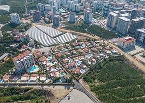 Villa 2+1 mit Möbeln und Geräten nur 900 m vom Mittelmeer entfernt