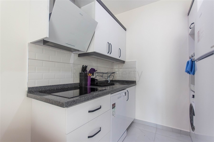 Wohnung 1+1 500 m vom Meer entfernt im Stadtteil Mahmutlar