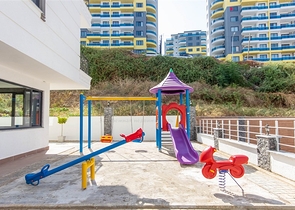 Wohnung 1+1 500 m vom Meer entfernt im Stadtteil Mahmutlar