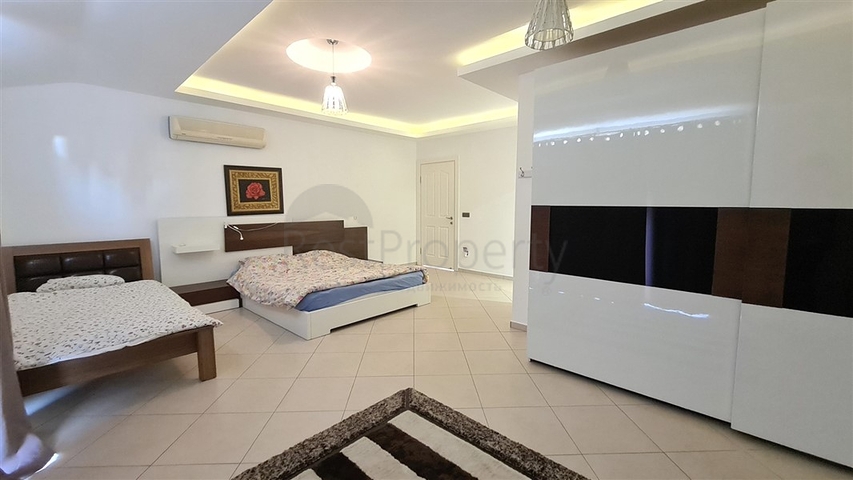 Penthouse 5+1 im Zentrum von Alanya Bezirk Oba