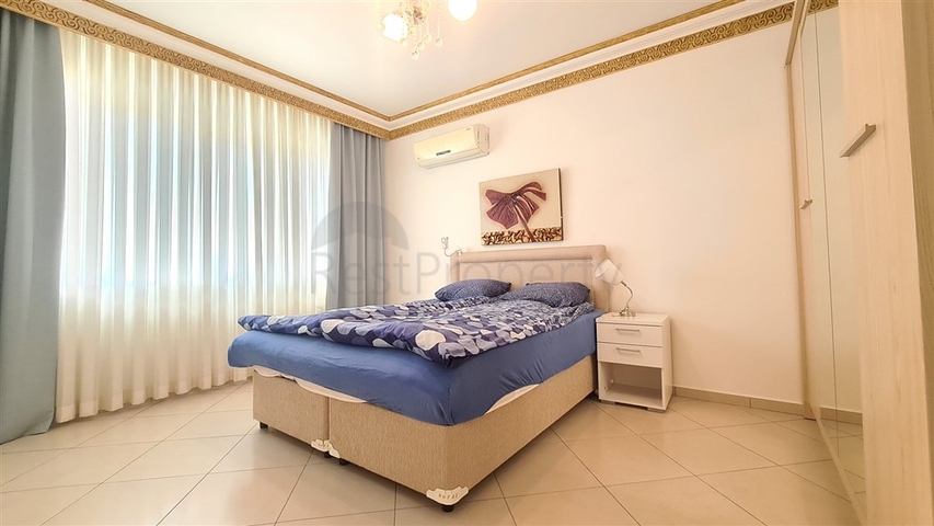 Penthouse 5+1 im Zentrum von Alanya Bezirk Oba