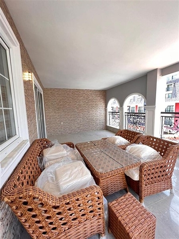 2+1 Wohnung in einer Wohnanlage im Stadtteil Konakli