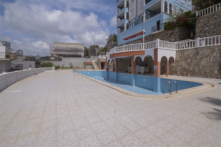 2+1 Wohnung in einer Wohnanlage im Stadtteil Konakli