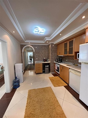 2+1 Wohnung in einer Wohnanlage im Stadtteil Konakli