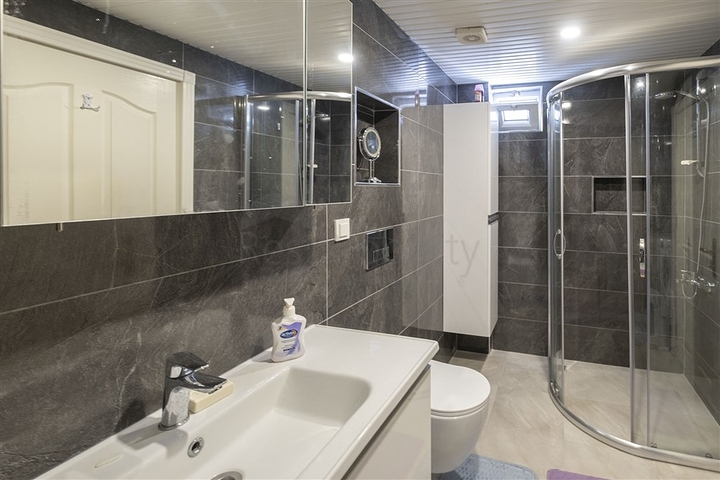 Gemütliche 2+1 Wohnung im Stadtteil Konakli 