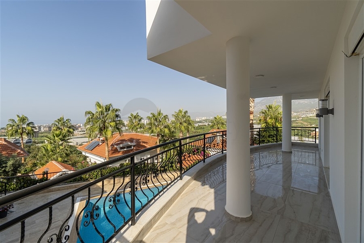 4+1 Villa in Kargicak