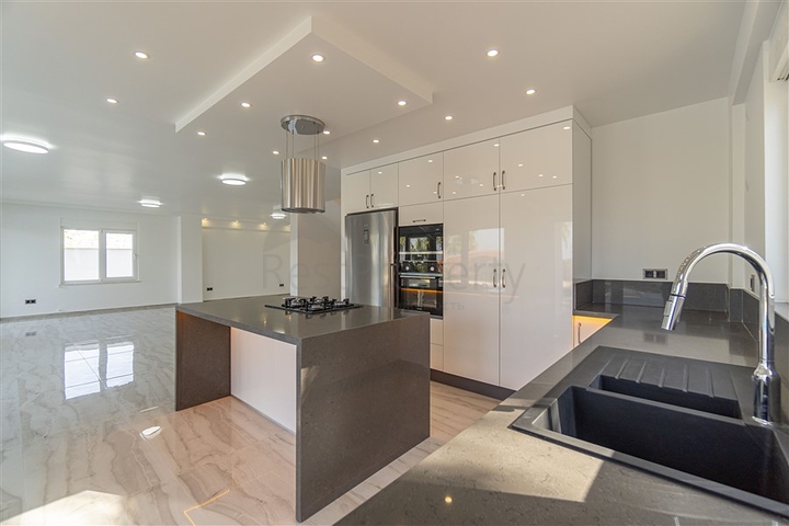 4+1 Villa in Kargicak