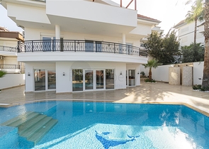 4+1 Villa in Kargicak