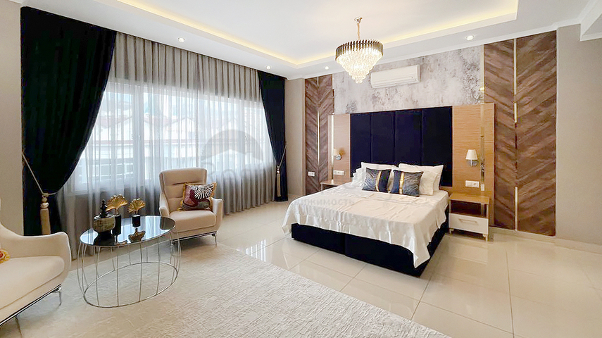 Geräumiges 4+1 Penthouse in einer beliebten Wohnanlage im Stadtteil Djikcilli