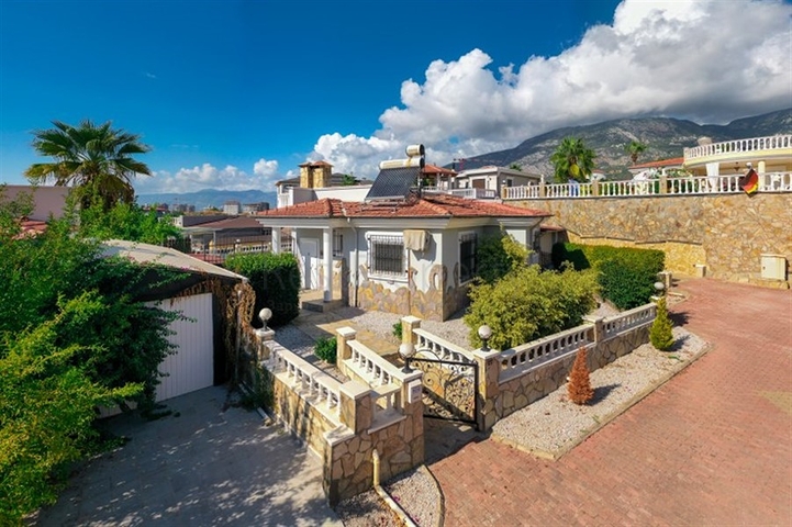 2+1 private Villa im Stadtteil Mahmutlar, nur 900m vom Mittelmeer entfernt