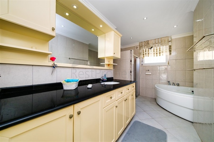 2+1 private Villa im Stadtteil Mahmutlar, nur 900m vom Mittelmeer entfernt