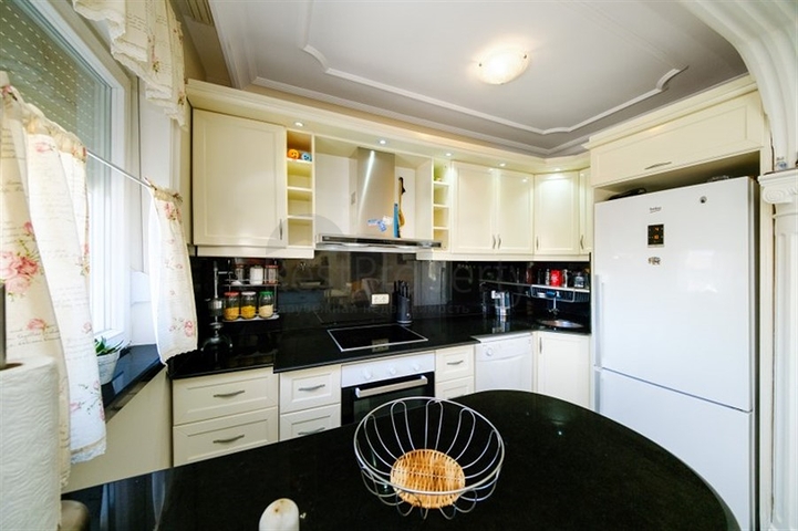 2+1 private Villa im Stadtteil Mahmutlar, nur 900m vom Mittelmeer entfernt