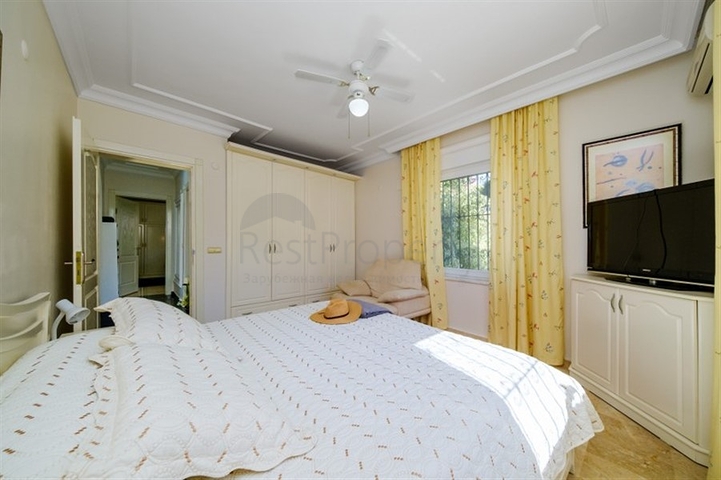 2+1 private Villa im Stadtteil Mahmutlar, nur 900m vom Mittelmeer entfernt