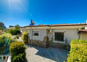 2+1 private Villa im Stadtteil Mahmutlar, nur 900m vom Mittelmeer entfernt