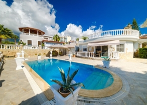 2+1 private Villa im Stadtteil Mahmutlar, nur 900m vom Mittelmeer entfernt