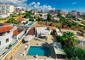 2+1 private Villa im Stadtteil Mahmutlar, nur 900m vom Mittelmeer entfernt