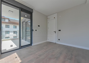 Familienkonzeptkomplex im Bezirk Oba