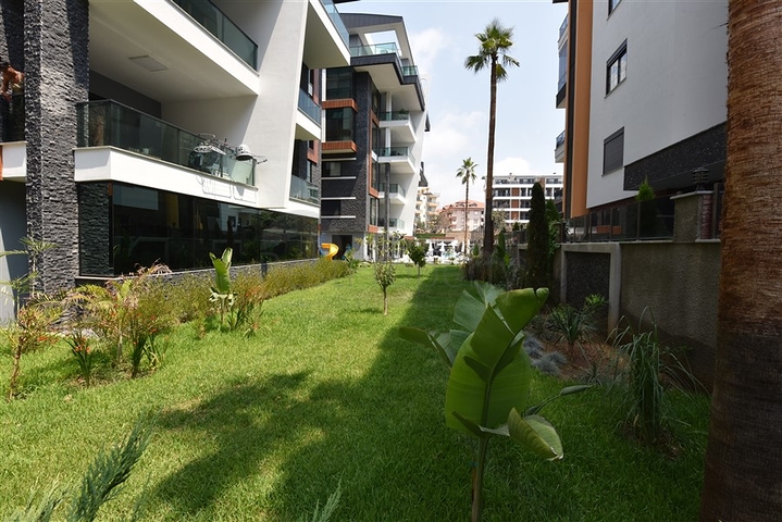 1+1 Wohnung in einer Luxuswohnanlage im Stadtteil Oba