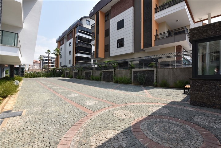 1+1 Wohnung in einer Luxuswohnanlage im Stadtteil Oba