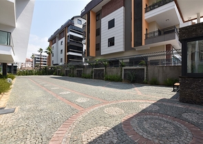 1+1 Wohnung in einer Luxuswohnanlage im Stadtteil Oba