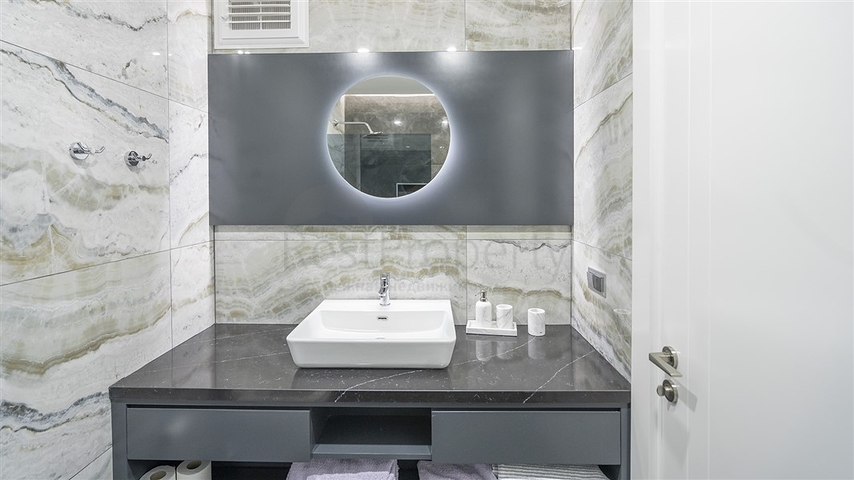 Möblierte Wohnung 4+1 in beiden