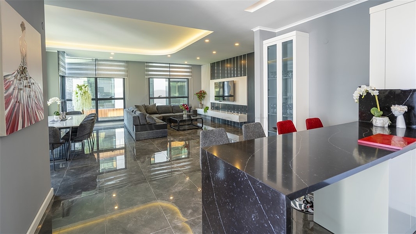 Möblierte Wohnung 4+1 in beiden