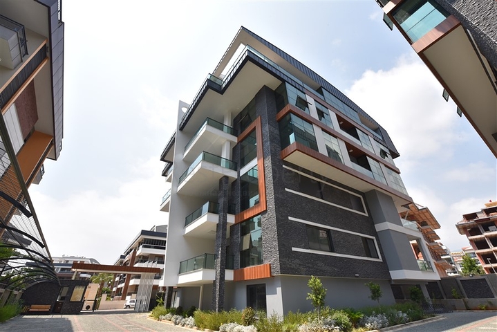 Möblierte Wohnung 4+1 in beiden