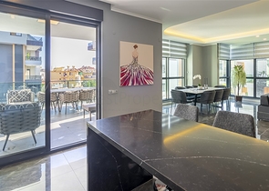 Möblierte Wohnung 4+1 in beiden