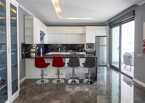 Möblierte Wohnung 4+1 in beiden