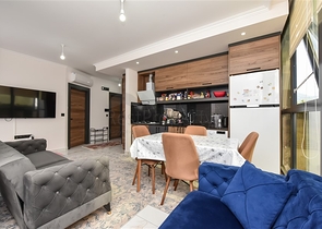 Moderne 2+1-Wohnung im Stadtteil Oba