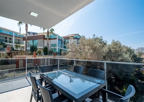 Möblierte Dreizimmerwohnung im Stadtteil Kargicak