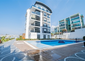 Möblierte Dreizimmerwohnung im Stadtteil Kargicak