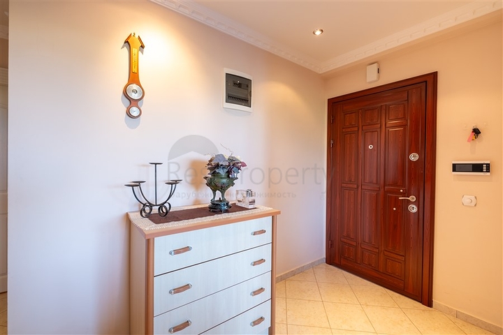 Geräumige 2+1-Wohnung im malerischen Teil des Bezirks Mahmutlar