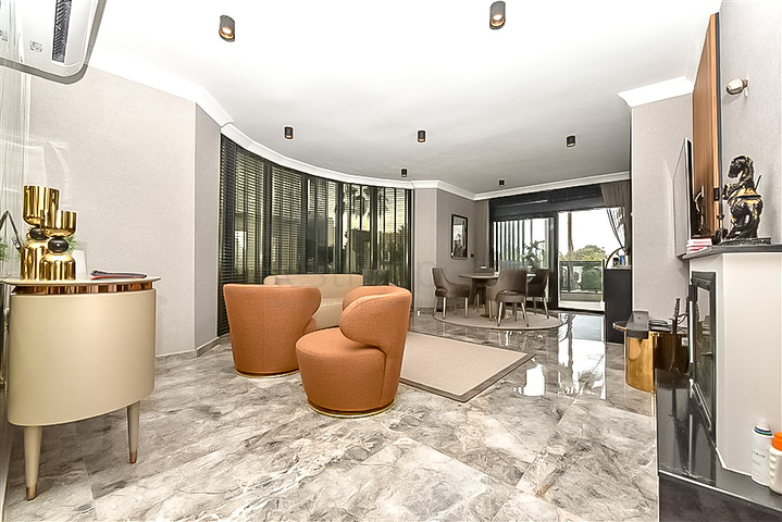 Stilvolle 4+1-Villa im Stadtteil Pajallar