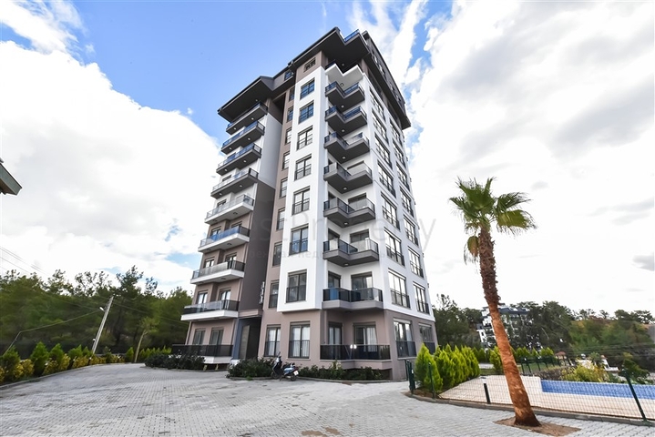 Neue 2+1 Wohnung in der grünen Gegend von Avsallar