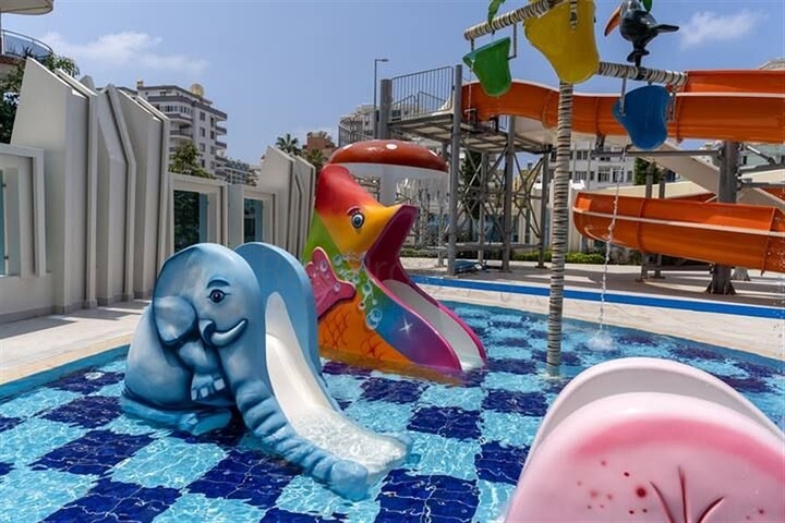 1+1 Wohnung im Premium-Komplex des Bezirks Mahmutlar 