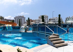 1+1 Wohnung im Premium-Komplex des Bezirks Mahmutlar 