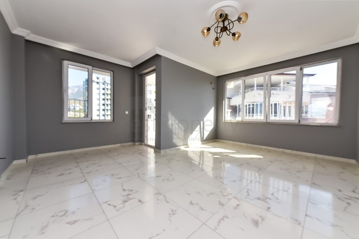 Geräumiges 3+1 Penthouse in Mahmutlar