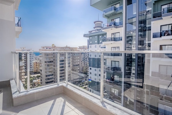 1+1 Wohnung in einer beliebten Wohnanlage im Stadtteil Mahmutlar