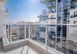 1+1 Wohnung in einer beliebten Wohnanlage im Stadtteil Mahmutlar